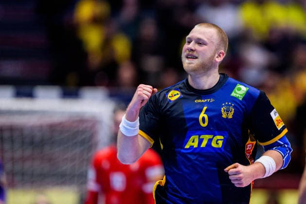 260119 Felix Möller of Sweden celebrates during the EHF European Handball Championship preliminary round match between Georgia and Sweden on January 19, 2026 in Malmö Photo Petter Arvidson BILDBYRAN kod PA PA1125 handball handball handball handballs em 2026 georgia sverige sweden ehf european handball championship georgia bbeng jubel  Copyright: PETTERxARVIDSON BB260119PA269