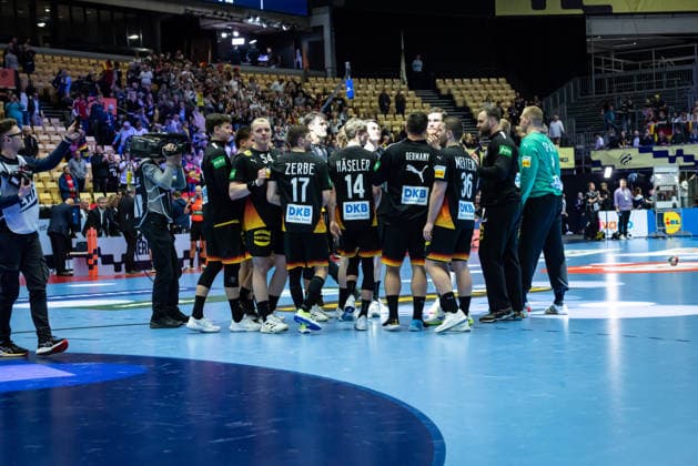 HERNING, DENMARK - JANUARY 19: celebration after victory team Germany during the EHF EURO 2026 match between Germany vs Spain at Jyske Bank Boxen Arena on matchday 3 of the Group Matches Group A on January 19, 2026 in Herning, Denmark. Midtjylland Denmark Copyright: xMarioxM.xKobergx