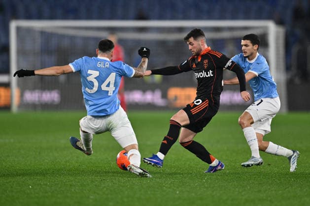 Mario Gila of S.S. Lazio, Martin Baturina of Como 1907 and Reda Belahyane of S.S. Lazio are in action during the 21th matchday of the Serie A championship between S.S. Lazio and Como 1907 at the Stadio Olimpico on January 19, 2026 in Rome, Italy.  Copyright: xDomenicoxCippitelli IPAxSportx xipa-agency.netx xx IPA_70306947 IPA_Agency_IPA70306947