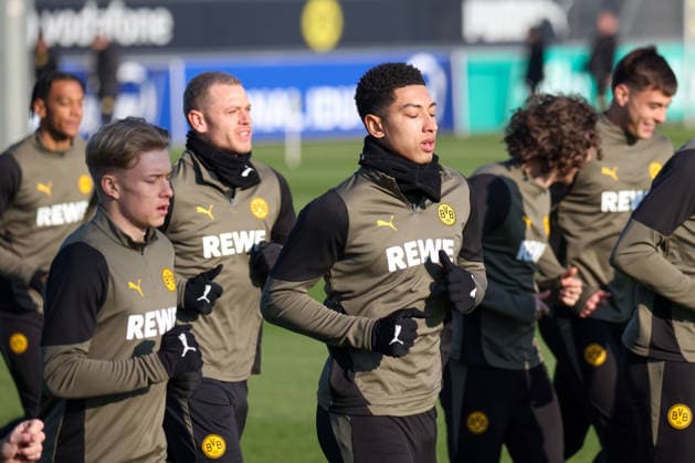 Dortmund, Germany 19 January 2026 Champions League 2025 2026 Borussia Dortmund final training In the picture from left Daniel Svensson BVB , Julian Ryerson BVB and Jobe Bellingham BVB at the final training in Dortmund before the UCL match against Tottenham Hotspur in London Training ground Hohenbuschei North Rhine-Westphalia Copyright: xFotostandx xFantinix