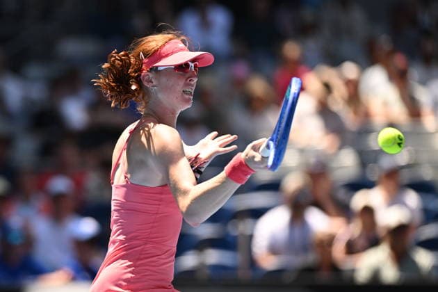 TENNIS AUSTRALIAN OPEN, Maya Joint of Australia returns during the Women™s 1st round match against Tereza Valentova of the Czech Republic on day 3 of the 2026 Australian Open tennis tournament at Melbourne Park in Melbourne, Tuesday, January 20, 2026. ( NO ARCHIVING MELBOURNE VICTORIA AUSTRALIA  Copyright: xJAMESxROSSx 20260120174244382741