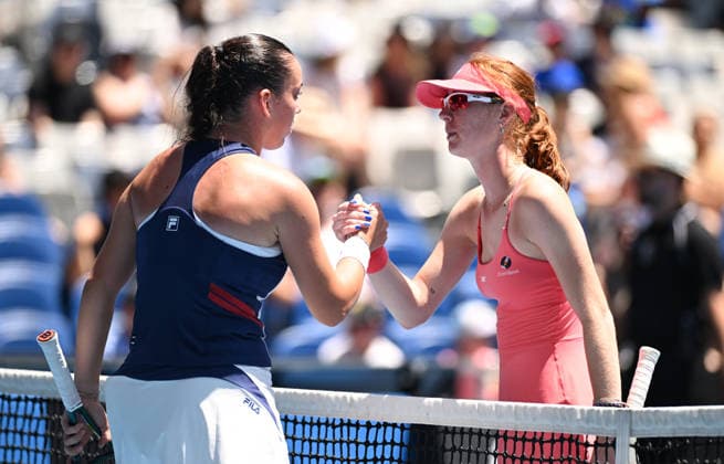 TENNIS AUSTRALIAN OPEN, Tereza Valentova of the Czech Republic (l) shakes hands with Maya Joint of Australia following their Women™s 1st round match on day 3 of the 2026 Australian Open tennis tournament at Melbourne Park in Melbourne, Tuesday, January 20, 2026. ( NO ARCHIVING MELBOURNE VICTORIA AUSTRALIA  Copyright: xJAMESxROSSx 20260120157798208513