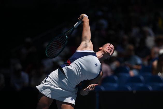 TENNIS AUSTRALIAN OPEN, Tereza Valentova of the Czech Republic prepares to serve during the Women™s 1st round match against Maya Joint of Australia on day 3 of the 2026 Australian Open tennis tournament at Melbourne Park in Melbourne, Tuesday, January 20, 2026. ( NO ARCHIVING MELBOURNE VICTORIA AUSTRALIA  Copyright: xJAMESxROSSx 20260120192067418777