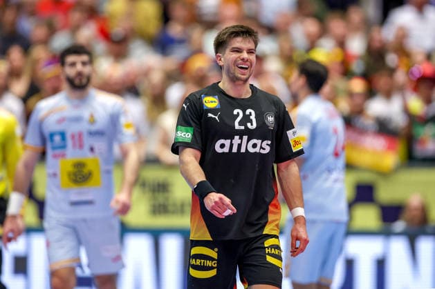 19 01 2026, Handball, Men s EHF EURO 2026, Germany Spain, Jyske Bank Boxing in Herning, Denmark, Preliminary Round Renars Uscins Germany 23 laughing Denmark