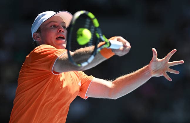 TENNIS AUSTRALIAN OPEN, Alex Michelsen of USA plays a forehand return to Karen Khachanov of Russia on day 3 of the 2026 Australian Open tennis tournament at Melbourne Park in Melbourne, Tuesday, January 20, 2026. ( NO ARCHIVING MELBOURNE VICTORIA AUSTRALIA  Copyright: xLUKASxCOCHx 20260120176426190369