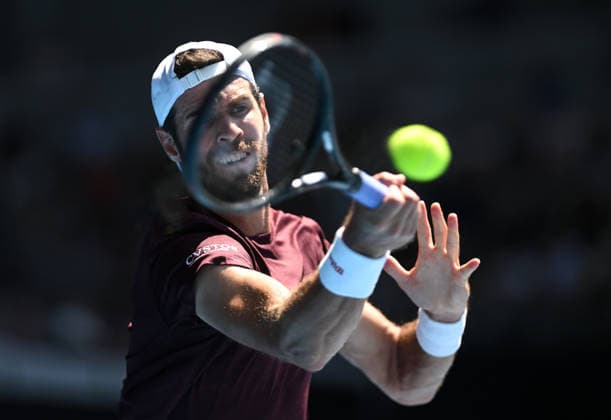 TENNIS AUSTRALIAN OPEN, Karen Khachanov of Russia plays a forehand return to Alex Michelsen of USA on day 3 of the 2026 Australian Open tennis tournament at Melbourne Park in Melbourne, Tuesday, January 20, 2026. ( NO ARCHIVING MELBOURNE VICTORIA AUSTRALIA  Copyright: xLUKASxCOCHx 20260120149041174630