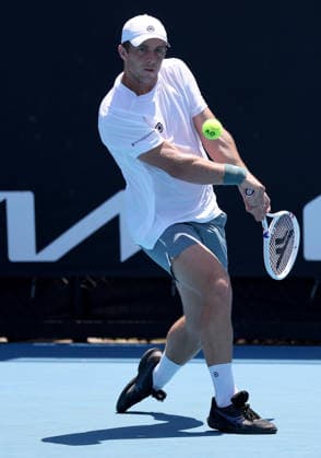 2026-01-20 2026 Australian Open - Day 3 MELBOURNE, AUSTRALIA - JANUARY 20: Tallon Griekspoor of the Netherlands in action during Day 3 of the Australian Open at Melbourne Park on January 19, 2026 in Melbourne, Australia. (Photo by BSR Agency) Melbourne Australia Content not available for redistribution in The Netherlands directly or indirectly through any third parties. Copyright: xBSRxAgencyx