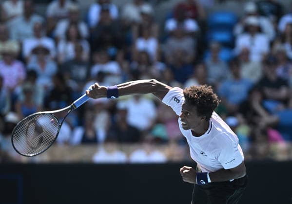 TENNIS AUSTRALIAN OPEN, Gael Monfils of France serves during the Men™s first round match against Dane Sweeny of Australia on day 3 of the 2026 Australian Open tennis tournament at Melbourne Park in Melbourne, Tuesday, January 20, 2026. ( NO ARCHIVING MELBOURNE VICTORIA AUSTRALIA  Copyright: xLUKASxCOCHx 20260120119732653779