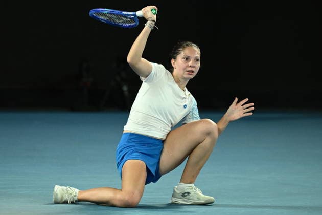 TENNIS AUSTRALIAN OPEN, Antonia Ruzic of Croatia in action during the Women™s 1st round match against Naomi Osaka of Japan on day 3 of the 2026 Australian Open tennis tournament at Melbourne Park in Melbourne, Tuesday, January 20, 2026. ( NO ARCHIVING MELBOURNE VICTORIA AUSTRALIA  Copyright: xJOELxCARRETTx 20260120132679819118