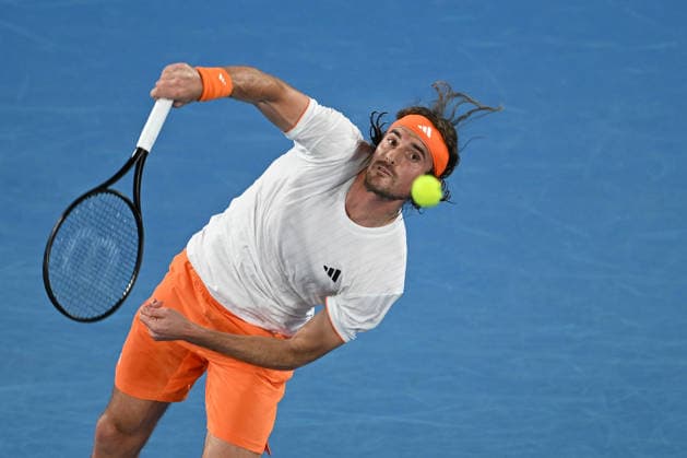 TENNIS AUSTRALIAN OPEN, Stefanos Tsitsipas of Greece in action during the Mens 1st round match against Shintaro Mochizuki of Japan on day 3 of the 2026 Australian Open tennis tournament at Melbourne Park in Melbourne, Tuesday, January 20, 2026. ( NO ARCHIVING MELBOURNE VICTORIA AUSTRALIA  Copyright: xLUKASxCOCHx 20260120111373156560