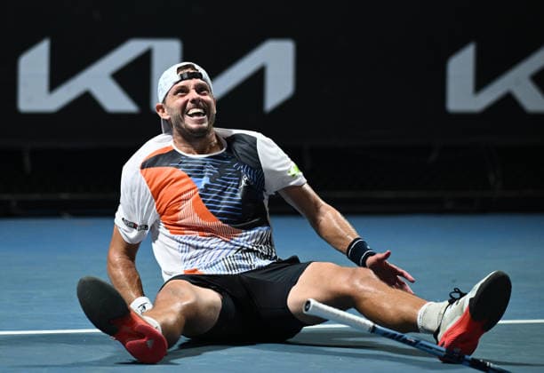 TENNIS AUSTRALIAN OPEN, James Duckworth of Australia celebrates winning the Men™s 1st round match against Dino Prizmic of Croatia on day 3 of the 2026 Australian Open tennis tournament at Melbourne Park in Melbourne, Tuesday, January 20, 2026. ( NO ARCHIVING MELBOURNE VICTORIA AUSTRALIA  Copyright: xJOELxCARRETTx 20260120195862972506