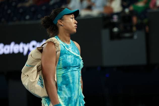Naomi Osaka reacts as a net light malfunction causes a delay during the first round match Australian Open tennis tournament, Day Three, Melbourne Park, Australia - 20 Jan 2026Melbourne Melbourne Park Victoria (VIC) Australia  Copyright: xRachelxBach Shutterstockx 16303004gq