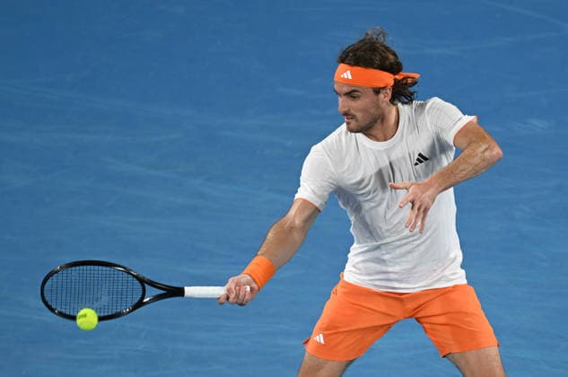 TENNIS AUSTRALIAN OPEN, Stefanos Tsitsipas of Greece in action during the Mens 1st round match against Shintaro Mochizuki of Japan on day 3 of the 2026 Australian Open tennis tournament at Melbourne Park in Melbourne, Tuesday, January 20, 2026. ( NO ARCHIVING MELBOURNE VICTORIA AUSTRALIA  Copyright: xLUKASxCOCHx 20260120157350747000