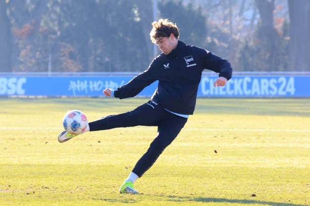DEU, DFL, 2 FBL Hertha BSC, Training, 20 01 2026, Sportforum, Berlin, DEU, DFL, 2 FBL Hertha BSC, Training, im Bild Linus Gechter Hertha BSC Berlin 44 DFL regulations prohibit any use of Photographs as image sequences and or quasi video nordphotoxGmbHx xEngler nph00076