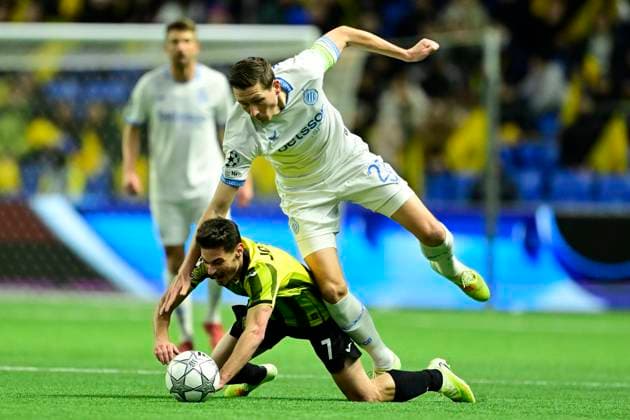 Kairat Almaty v Club Brugge - UEFA Champions League ASTANA, KAZACHSTAN - JANUARY 20 : Jorginho of Kairat Almaty and Vanaken Hans midfielder of Club Brugge during the UEFA Champions League 2025 26 League Phase MD7 match between Kairat Almaty and Club Brugge on January 20, 2026 in Astana, Kazachstan, 20 01 2026 Astana Kazachstan  Copyright: xJanxDexMeuleneirx