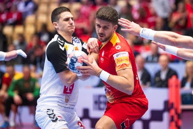 EHF Handball European Championship North Macedonia Romania Romania s Tudor Botea in action with North Macedonia s Ivan Djonov during the men s handball match between North Macedonia and Romania in EHF Euro 2026 group B at Jyske Bank Boxen in Herning on Tuesday, January 20, 2026 Photo Bo Amstrup Ritzau Scanpix , Herning Denmark Mors  Copyright: BoxAmrstrupx xRitzauxScanpix BoxAmstrupx spdk20260120-185345-L