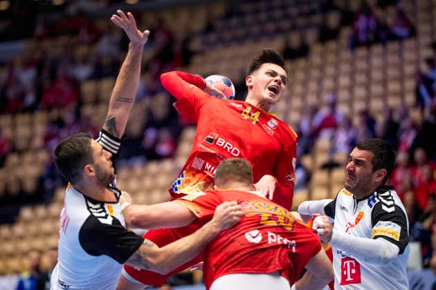 EHF Handball European Championship North Macedonia Romania Romania s Daniel Stanciuc in action with North Macedonia s Nikola Markoski during the men s handball match between North Macedonia and Romania in EHF Euro 2026 group B at Jyske Bank Boxen in Herning on Tuesday, January 20, 2026 Photo Bo Amstrup Ritzau Scanpix , Herning Denmark Mors  Copyright: BoxAmrstrupx xRitzauxScanpix BoxAmstrupx spdk20260120-185133-L