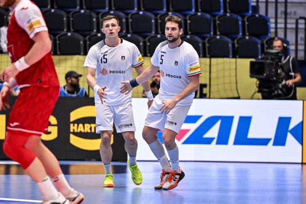 ALTRO - Pallamano - Men s EHF Euro 2026 - Poland vs Italy Simone Mengon of Italy, Gianluca Dapiran of Italy during Men s EHF Euro 2026 - Poland vs Italy, Handball match in Kristianstad, Sweden, January 20 2026 Kristianstad Sweden  Copyright: xIPAxSport ABACAx