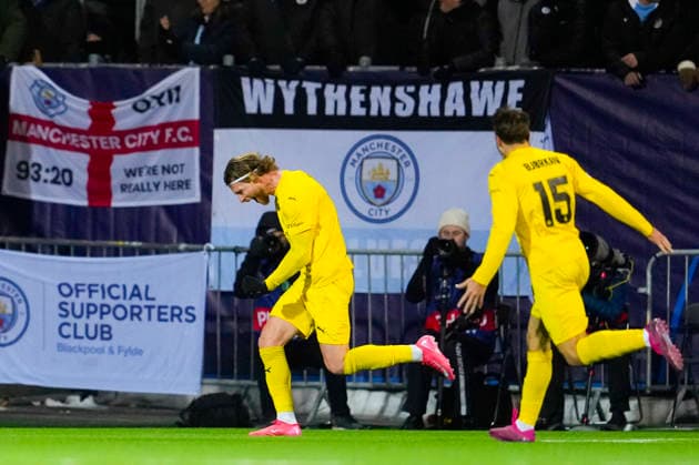 Football, Champions League 2025 2026 Bodo Glimt Manchester City Bodo 20260120 Bodo Glimts Kasper Hogh scores in the Champions League football match between Bodo Glimt and Manchester City at Aspmyra Stadium Photo Fredrik Varfjell NTB Bodo Norway EDITORIAL USE ONLY RESTRICTED USE FOR BETTING COMPANIES  Copyright: xFredrikxVarfjellx xNTBx