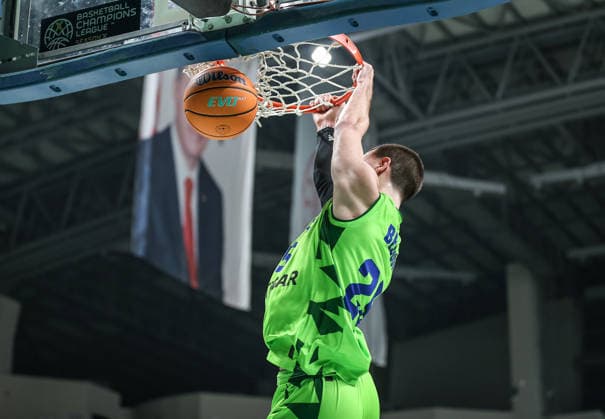 Tofas v Alba Berlin - Basketball Champions League BURSA, TURKIYE - JANUARY 20: Tofas’ Besson dunks the ball during the Basketball Champions League Round of 16 Group J match between Tofas and Alba Berlin at Tofas Sports Hall in Bursa, Turkiye, on January 20, 2026. Fatih Capkin Anadolu Bursa Turkey. Editorial use only. Please get in touch for any other usage.  Copyright: x2026xAnadoluxFatihxCapkinx