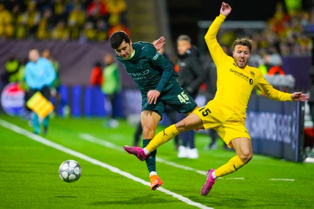Football, Champions League 2025 2026 Bodo Glimt Manchester City Bodo 20260120 Manchester Citys Abdukodir Khusanov left and Bodo Glimts Fredrik Bjorkan in the Champions League football match between Bodo Glimt and Manchester City at Aspmyra Stadium Photo Fredrik Varfjell NTB Bodo Norway EDITORIAL USE ONLY RESTRICTED USE FOR BETTING COMPANIES  Copyright: xFredrikxVarfjellx xNTBx