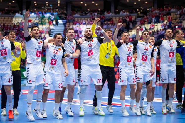 EHF Handball European Championship North Macedonia Romania North Macedonia s players celebrate the victory after the men s handball match between North Macedonia and Romania in EHF Euro 2026 group B at Jyske Bank Boxen in Herning on Tuesday, January 20, 2026 Photo Bo Amstrup Ritzau Scanpix , Herning Denmark Mors  Copyright: BoxAmrstrupx xRitzauxScanpix BoxAmstrupx spdk20260120-194806-L