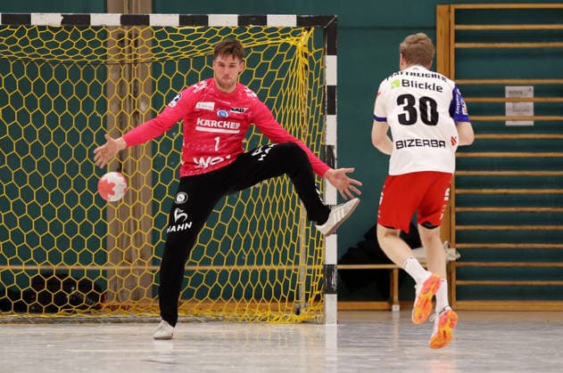 20 01 2026, Germany, Asperg, Handball TVB Stuttgart vs HBW Balingen Weilstetten, f l Mateusz Kornecki TVB , Sascha Pfattheicher HBW