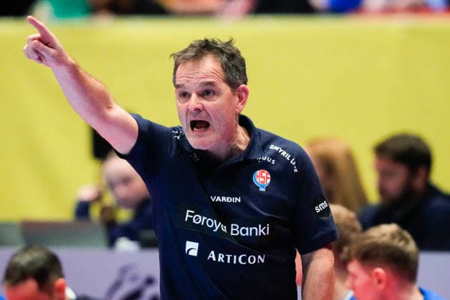 Men s European Handball Championship, Slovenia Faroe Islands Baerum 20260120 Coach Peter Bredsdorff Larsen during the European Championship men s handball match between Slovenia and the Faroe Islands in Unity Arena in Fornebu Photo Erik Flaaris Johansen NTB Baerum Norway EDITORIAL USE ONLY RESTRICTED USE FOR BETTING COMPANIES  Copyright: xErikxFlaarisxJohansenx xNTBx