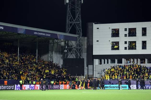 Bodo Glimt players celebrate with their fans at full time Bodo Glimt v Manchester City, UEFA Champions League, Group Stage, Football, Aspmyra Stadion, Bodo, Norway - 20 Jan 2026Bodo Aspmyra Stadion Norway EDITORIAL USE ONLY No use with unauthorised audio, video, data, fixture lists, club league logos or live services. Online in-match use limited to 120 images, no video emulation. No use in betting, games or single club league player publications.  Copyright: xKieranxMcManus Shutterstockx 16348328bt