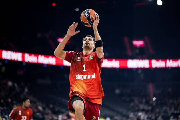 MUNICH, GERMANY - JANUARY 20: Oscar da Silva (FC Bayern Muenchen, 1) during warm up before the Turkish Airlines EuroLeague match between FC Bayern Muenchen vs. Partizan Mozzart Bet Belgrade at SAP Garden on round 23 of Turkish Airlines EuroLeague on January 20, 2026 in Munich, Germany. Bavaria Germany Copyright: xSteffiexWunderlx