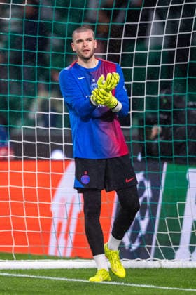 January 20, 2026, Lisbon, Lisbon, Portugal: LISBON, PORTUGAL - JANUARY 20: LUCAS CHEVALIER of Paris SG is seen on warm up during the UEFA Champions League 2025 26 League Phase MD7 match between between Sporting CP and Paris SG, at Jose Alvalade Stadium on January 20, 2026 in Lisbon, Portugal Lisbon Portugal - ZUMAl192 20260120_zsp_l192_022 Copyright: xMiguelxLemosx
