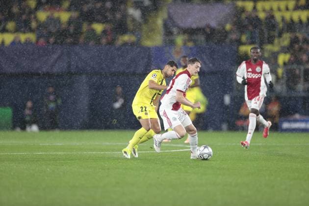 VILLARREAL , 20- 01-2026 , Estadio de la Ceramica, Season 2025 2026, UEFA Champions League match between Villarreal and Ajax. Picture shows Villareal player Ayoze Perez vs Ajax player Youri Baas Villarreal - Ajax  x200954789x Copyright:
