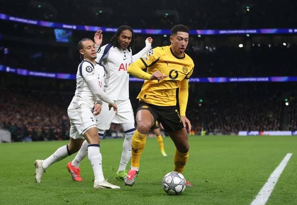 . - Tottenham Hotspur v Borussia Dortmund, UEFA Champions League, League Phase, Tottenham Hotspur Stadium, London, England. - 20th January 2026. (C) Daniel Weir Crystal Pix Jobe Bellingham of Borussia Dortmund battles for the ball with Xavi Simons of Tottenham Hotspur. - Tottenham Hotspur v Borussia Dortmund, UEFA Champions League, League Phase, Tottenham Hotspur Stadium, London, England. - 20th January 2026. (C) Daniel Weir Crystal Pix London Tottenham Hotspur Stadium United Kingdom Copyright: xDanielxWeirx CP_Tottenham_Dortmund_200126_DW_08