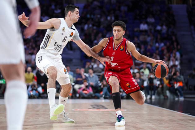 January 20, 2026, Madrid, Madrid, Spain: Alberto Abalde of Real Madrid and Quinn Ellis of EA7 Emporio Armani Milano in action during the Turkish Airlines EuroLeague Regular Season Round 23 match between Real Madrid and EA7 Emporio Armani Milano at Movistar Arena on January 20, 2026, in Madrid, Spain. Madrid Spain - ZUMAa181 20260120_zaa_a181_048 Copyright: xIrinaxR.xHipolitox