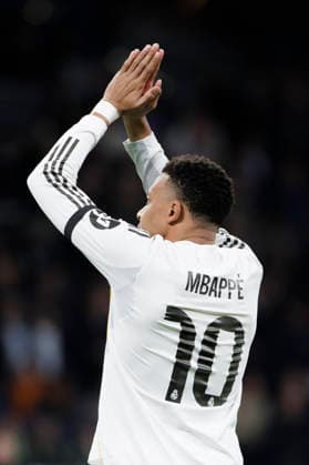 UEFA champions league - Real Madrid vs AS Monaco MADRID, SPAIN - January 20:Kylian Mbappe of Real Madrid apologizes to Monaco fans after scoring during the UEFA champions league 2025 26 match between Real Madrid and AS Monaco at Santiago Bernabeu Stadium. (Photo by Guille Martinez f22photo) Madrid Santiago Bernabeu Stadium Spain Copyright: xGuillermoxMartinezx