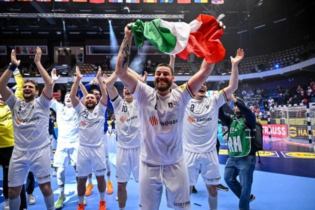 Davide Bulzamini of Italy during Men s EHF Euro 2026 - Poland vs Italy, Handball match in Kristianstad, Sweden, January 20 2026  Copyright: xLuigixCanu IPAxSportx xipa-agency.netx xx IPA_70339378 IPA_Agency_IPA70339378