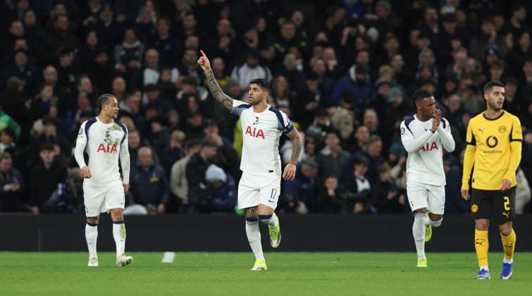 . - Tottenham Hotspur v Borussia Dortmund, UEFA Champions League, League Phase, Tottenham Hotspur Stadium, London, England. - 20th January 2026. (C) Daniel Weir Crystal Pix GOAL 1-0, Cristian Romero of Tottenham Hotspur goal celebration after scoring a goal to put Tottenham Hotspur 1-0 ahead. - Tottenham Hotspur v Borussia Dortmund, UEFA Champions League, League Phase, Tottenham Hotspur Stadium, London, England. - 20th January 2026. (C) Daniel Weir Crystal Pix London Tottenham Hotspur Stadium United Kingdom Copyright: xDanielxWeirx CP_Tottenham_Dortmund_200126_DW_14