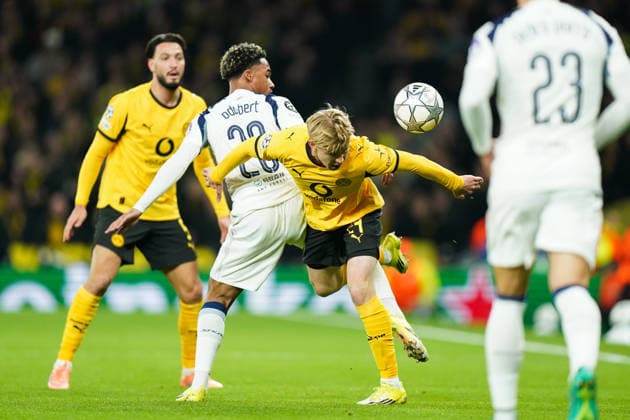 Tottenham Hotspur v Borussia Dortmund, UEFA Champions League Wilson Odobert of Tottenham Hotspur and Daniel Svensson of Borussia Dortmund battling for the ball during the Tottenham Hotspur v Borussia Dortmund UEFA Champions League match at the Tottenham Hotspur Stadium, London, England on 20 January 2026 Credit: Dylan Hepworth Every Second Media Editorial use only. All images are copyright Every Second Media Limited. No images may be reproduced without prior permission. Copyright: xIMAGO EveryxSecondxMediax ESM-1767-0023 DylanxHepworthx xEveryxSecondxMediax