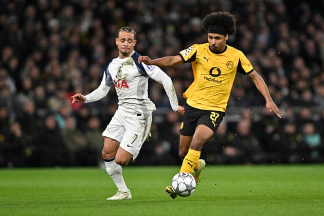 Spurs vs Borussia Dortmund Champions League Xavi Simons of Tottenham Hotspur clashes with Karim Adeyemi of Borussia Dortmund during the UEFA Champions League match: Tottenham Hotspur vs Borussia Dortmund at the Tottenham Hotspur Stadium London. London Tottenham Hotspur Stadium UK Copyright: xMartinxDaltonx Spurs_vs_Dortmund_200126_MD_011