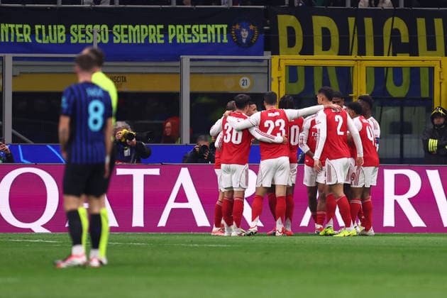 Gabriel Jesus (Arsenal Fc) celebrates after scoring his team s first goal with team mates, UEFA Champions League 2025 26 League Phase MD7, FC Internazionale Milano v Arsenal Fc, Stadio Giuseppe Meazza (San Siro), January 20, 2026, Milan, Italy.