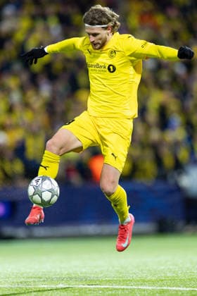 Kasper Hogh (9 Bodo Glimt) controls the ball during the UEFA Champions League football match between Bodo Glimt and Manchester City at Aspmyra in Bodo, Norway. Copyright: xAnexFrosakerx xSPPx Sportspressphoto_SPR83645