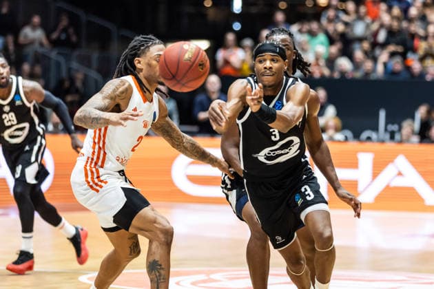 GER, BKT EuroCup, season 2025 2026, Niners Chemnitz Cosea JL Bourg en Bresse 20 01 2026, Messe, Chemnitz, GER, BKT EuroCup, season 2025 2026, Niners Chemnitz Cosea JL Bourg en Bresse Assemian Moulare Cosea JL Bourg en Bresse 3 Foto Alexander Trienitz Chemnitz Messe Sachsen Germany
