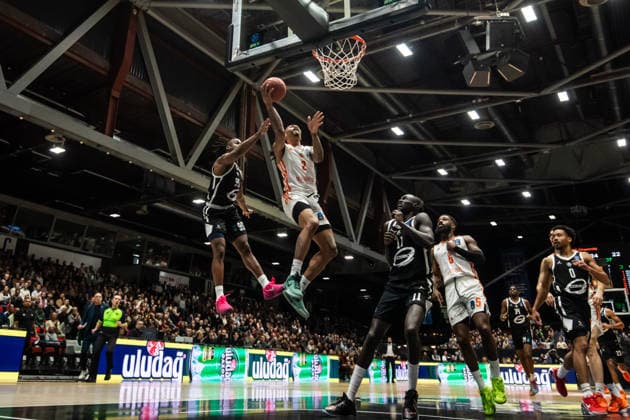 GER, BKT EuroCup, season 2025 2026, Niners Chemnitz Cosea JL Bourg en Bresse 20 01 2026, Messe, Chemnitz, GER, BKT EuroCup, season 2025 2026, Niners Chemnitz Cosea JL Bourg en Bresse Nike Sibande Niners Chemnitz, 2 Foto Alexander Trienitz Chemnitz Messe Sachsen Germany