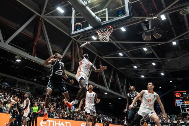 GER, BKT EuroCup, season 2025 2026, Niners Chemnitz Cosea JL Bourg en Bresse 20 01 2026, Messe, Chemnitz, GER, BKT EuroCup, season 2025 2026, Niners Chemnitz Cosea JL Bourg en Bresse Amadou Sow Niners Chemnitz, 12 , Assemian Moulare Cosea JL Bourg en Bresse 3 Foto Alexander Trienitz Chemnitz Messe Sachsen Germany