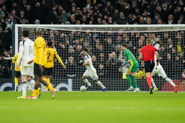 Tottenham Hotspur v Borussia Dortmund, UEFA Champions League Dominic Solanke of Tottenham Hotspur scoring his goal to make it 2-0 during the Tottenham Hotspur v Borussia Dortmund UEFA Champions League match at the Tottenham Hotspur Stadium, London, England on 20 January 2026 Credit: Dylan Hepworth Every Second Media Editorial use only. All images are copyright Every Second Media Limited. No images may be reproduced without prior permission. Copyright: xIMAGO EveryxSecondxMediax ESM-1767-0035 DylanxHepworthx xEveryxSecondxMediax
