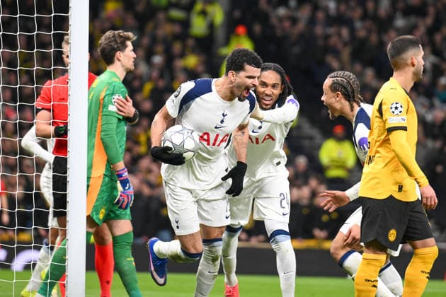 Dominic Solanke of Tottenham Hotspur celebrates scoring Tottenham Hotspur second goal during the UEFA Champions League match between Tottenham Hotspur and Borussia Dortmund at Tottenham Hotspur Stadium, London, England on 20 January 2026. Copyright: xPhilxHutchinsonx 44430011