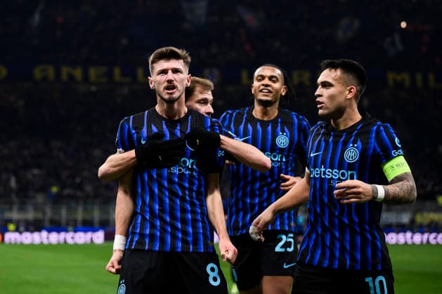 FC Internazionale v Arsenal FC - UEFA Champions League Petar Sucic of FC Internazionale celebrates after scoring a goal during the UEFA Champions League 2025 26 league phase football match between FC Internazionale and Arsenal FC. Milan Italy Copyright: xNicolòxCampox
