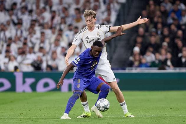 Folarin Balogun of AS Monaco FC and Dean Huijsen of Real Madrid CF Real Madrid v AS Monaco, UEFA Champions League, Group Stage, Football, Estadio Bernabeu, Madrid, Spain - 20 Jan 2026Madrid Estadio Bernabeu Spain EDITORIAL USE ONLY No use with unauthorised audio, video, data, fixture lists, club league logos or live services. Online in-match use limited to 120 images, no video emulation. No use in betting, games or single club league player publications.  Copyright: xRubenxAlbarran Shutterstockx 16374322bj