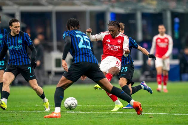 Inter Milan v Arsenal, UEFA Champions League Arsenal midfielder Eberechi Eze (10) shoots at goal during the Inter Milan v Arsenal UEFA Champions League match at the San Siro Stadium, Milan, Italy on 20 January 2026 Credit: Alex Young Every Second Media Editorial use only. All images are copyright Every Second Media Limited. No images may be reproduced without prior permission. Copyright: xIMAGO EveryxSecondxMediax ESM-1766-0052 AlexxYoungx xEveryxSecondxMediax