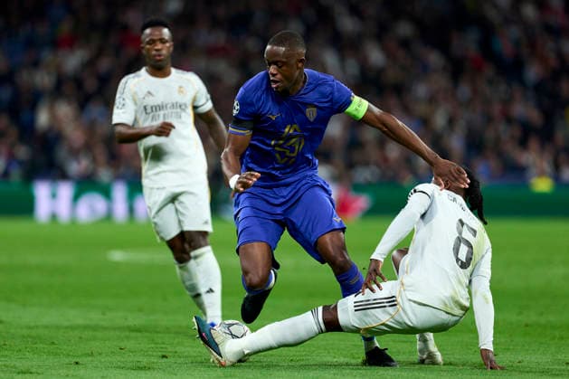 Denis Zakaria of AS Monaco FC battles for the ball with Eduardo Camavinga of Real Madrid CF during the UEFA Champions League match between Real Madrid CF and AS Monaco FC at Bernabeu stadium on January 20, 2026. - 20 01 2026 - Spain Madrid Madrid -  LGMx xLexPictorium LePictorium_0323271